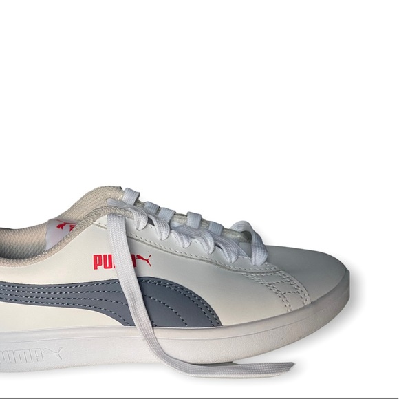 Puma - Picture 3 of 3